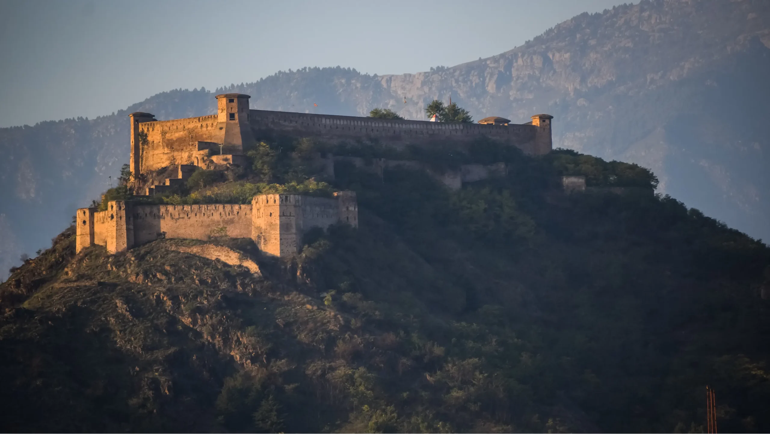 Places to visit in Srinagar Hari Parbat Fort